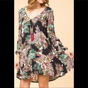 🩵3/$15 MIX & MATCH🟤onetheland Trpc Thunder Printed Tunic Dress